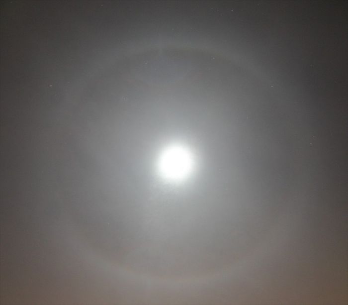 Halo lunaire