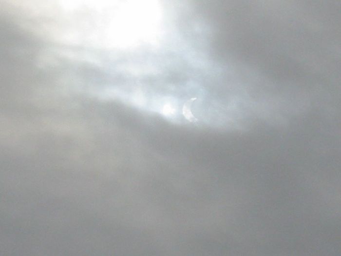 une dernière de l'eclipse juste avant la pluie