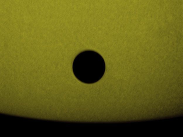 Vénus devant le soleil 8h10
