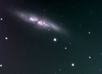M 82 en trichromie
