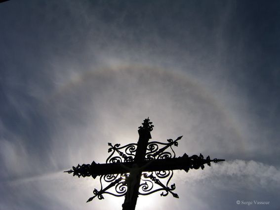 Halo de 22° et  le Calvaire des Marins