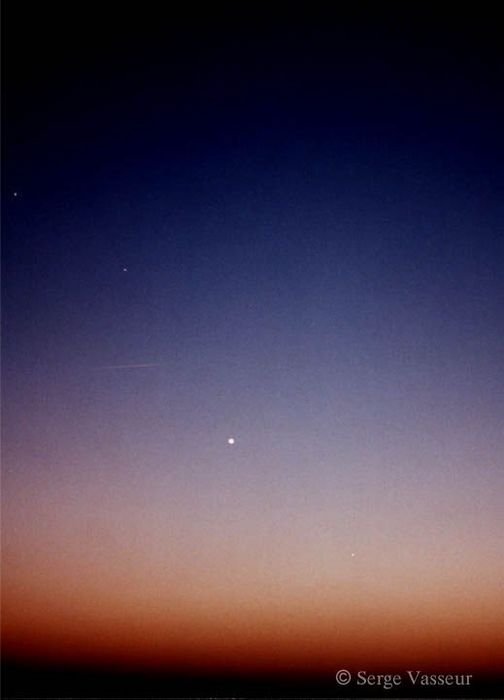 Alignement Saturne-Mars-Vénus-Mercure 24 avril 2002