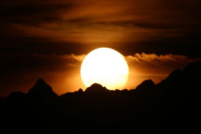 Lever de lune sur Belledonne 2