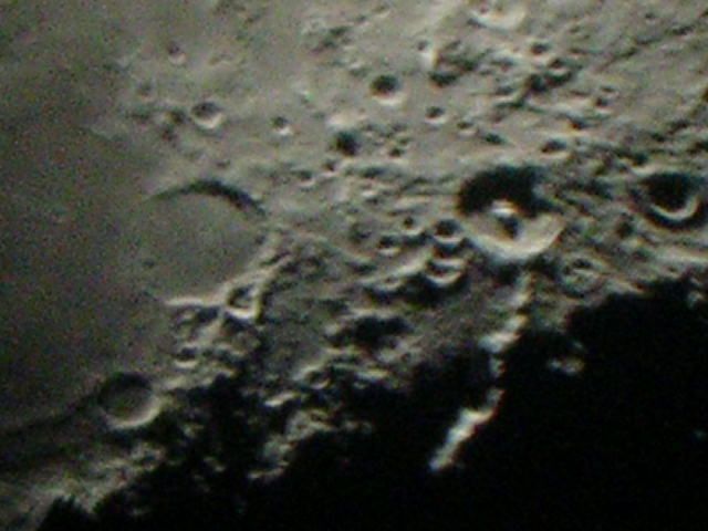 Mer du Nectar à gauche et Catharina