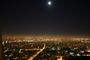 Lune sur Paris depuis Tour Montparnasse