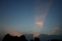 Rayons crépusculaires au coucher du soleil