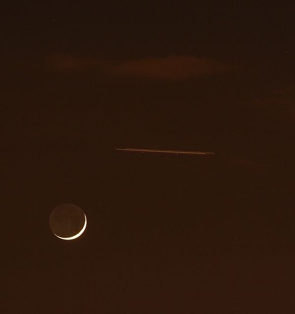 lumière cendrée et avion