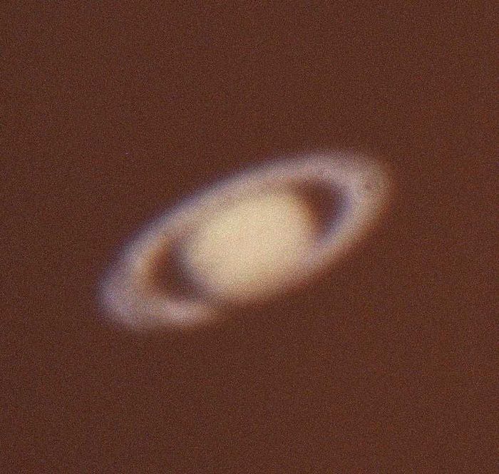 Saturne argentique