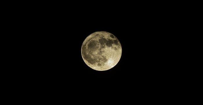 Lune vue en profondeur