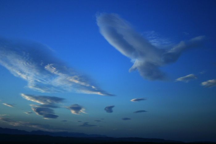 Nuages tordus
