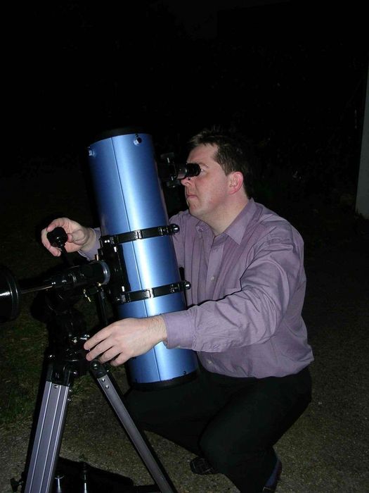 En pleine observation SKYWATCHER 150/750