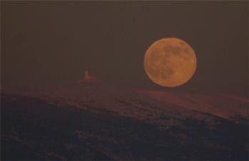 Pleine Lune et Mt Ventoux animation