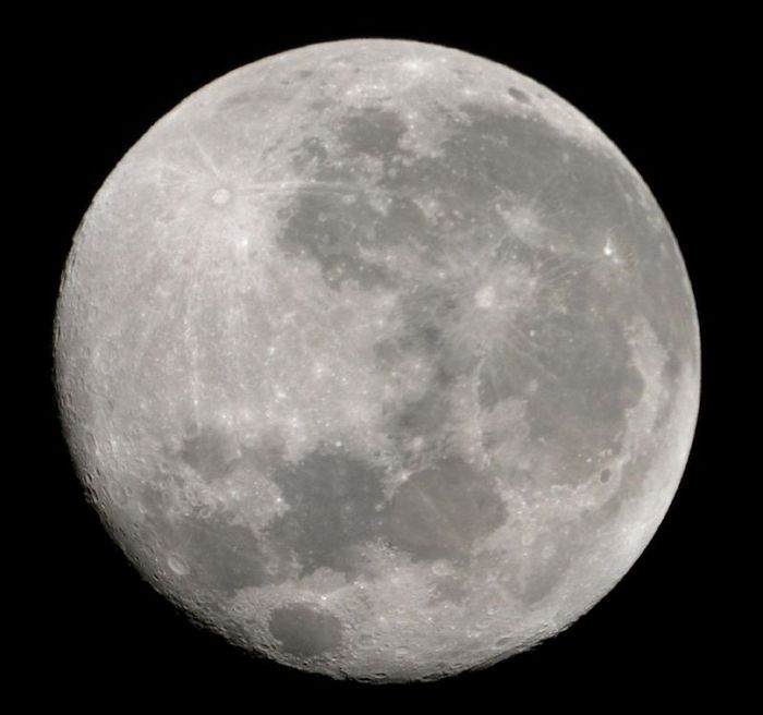 Presque une Pleine Lune