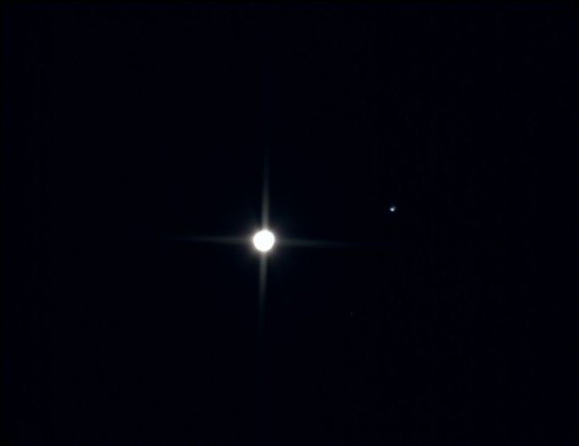 Mars et étoile au satelite???