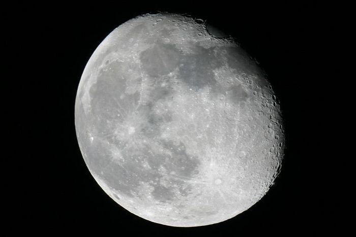 Lune au newton 150/750