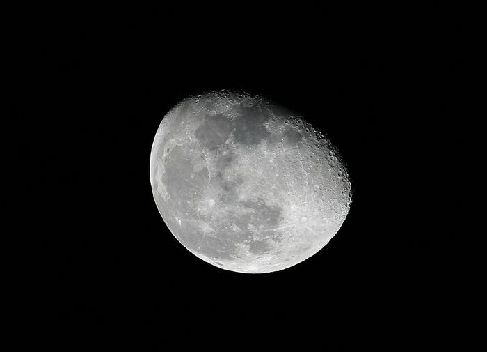 Lune 27 Novembre 2007