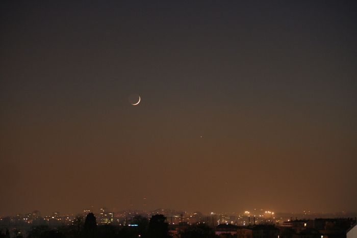 Fin croissant Lune avec jupiter et mercure