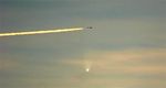 Comete McNaught et avion