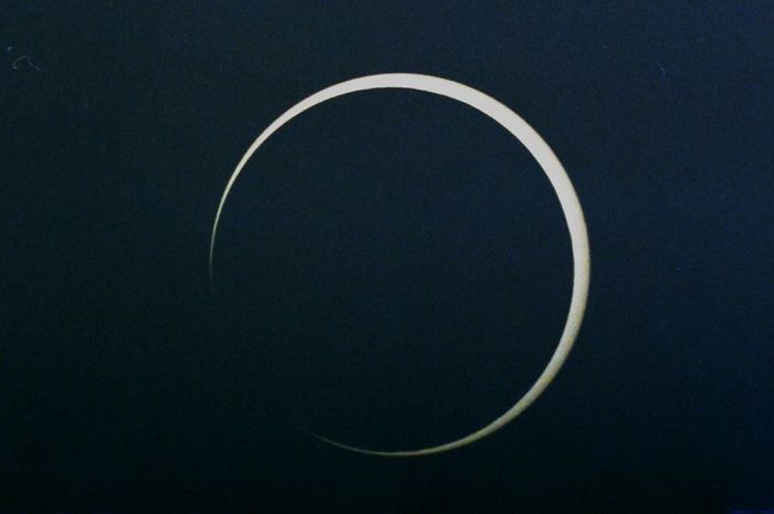 Eclipse annulaire 3 oct 2005