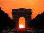 Coucher de Soleil Sous l'Arc de Triomphe