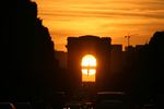 Coucher de soleil sous l'arc de triomphe